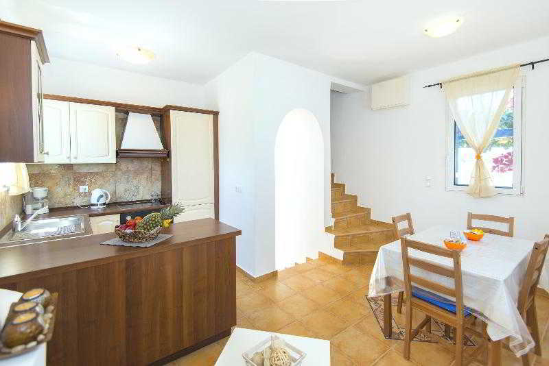 White Hotel 4*